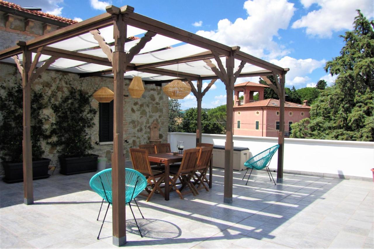 Residenza Storica Con Vista Panoramica Apartamento Perúgia Exterior foto