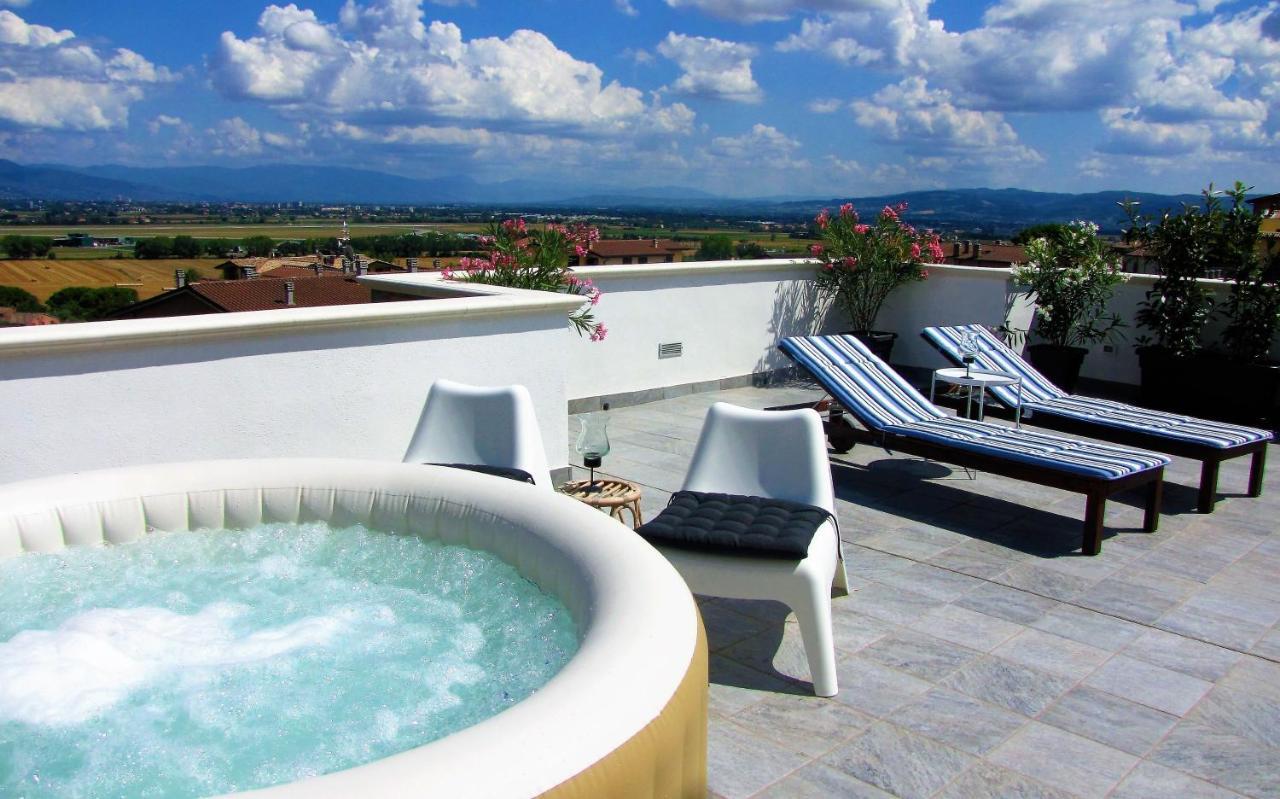 Residenza Storica Con Vista Panoramica Apartamento Perúgia Exterior foto